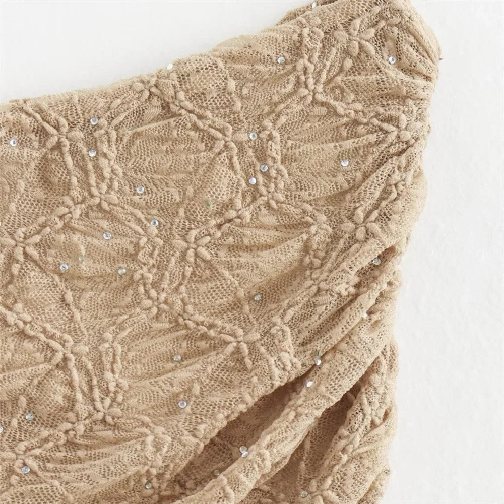 סט שני חלקים טופ כתפייה אחת וחצאית מידי בעיצוב קפלים תחרה בעיטור זרקונים - MELLISA