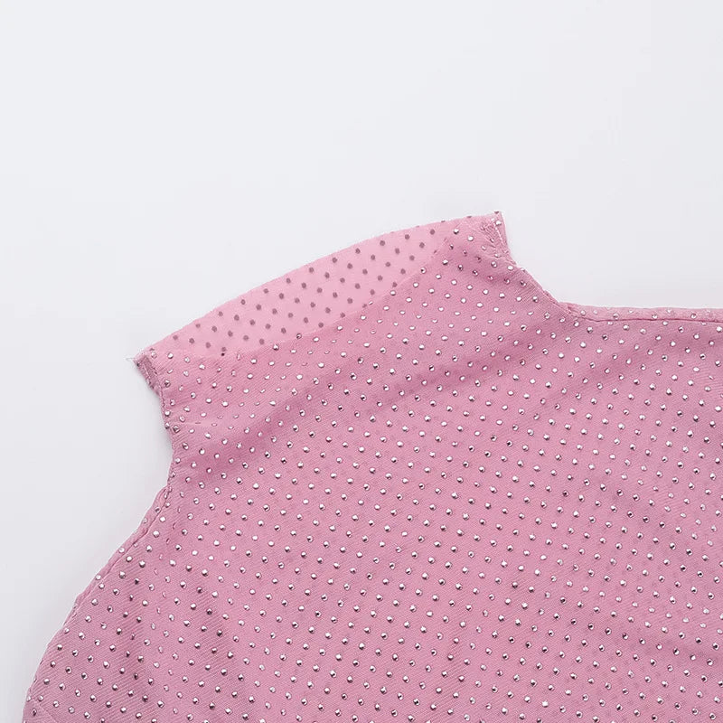 שמלת מיני צמודה בעיטור זרקונים מנצנצים בגזרת גולף - קארדי