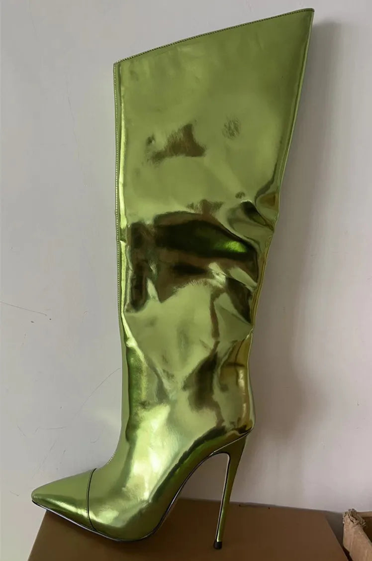 מגפי עקב שפיץ גבוהים בעיצוב עור מבריק - Sloane