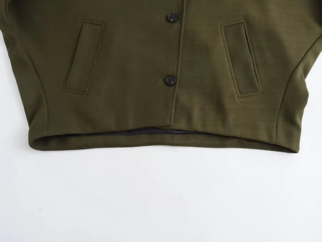 מעיל צמר אוברסייז בעיצוב סגירת כפתורים אסימטרית צווארון פולו - הולנדיה