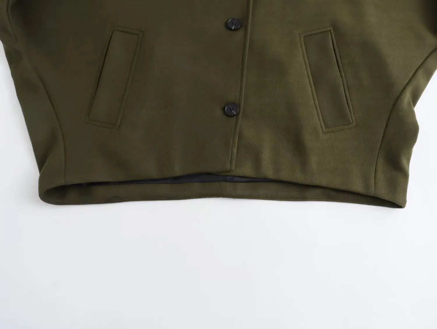 מעיל צמר אוברסייז בעיצוב סגירת כפתורים אסימטרית צווארון פולו - הולנדיה