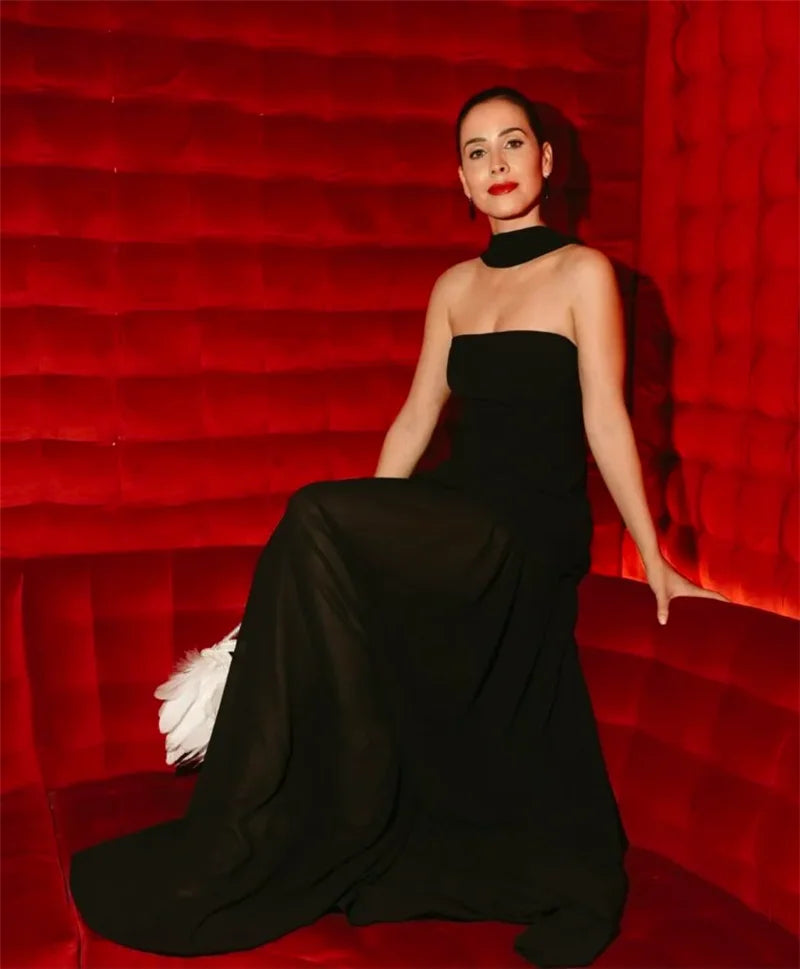 שמלת מקסי סטרפלס חלק תחתון שיפון בעיצוב שסע בעיטור צעיף תואם - Princess