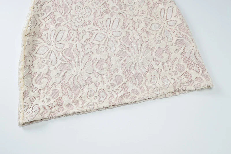 שמלת מיני תחרה סגירת כפתור - איידן