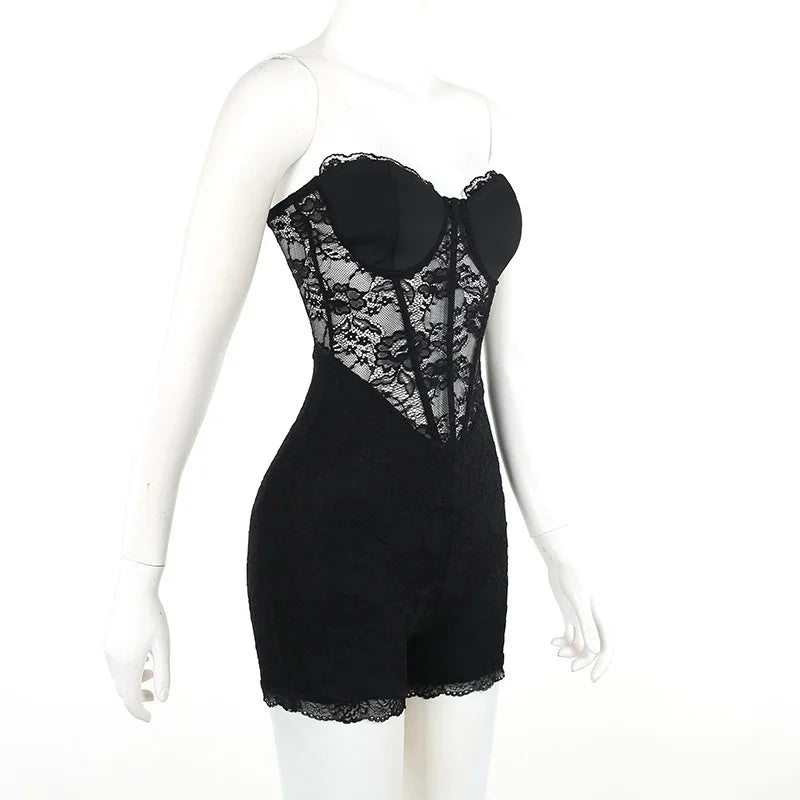 אוברול סטרפלס מכנסיים קצרים בעיטור מחוך תחרה - Alex