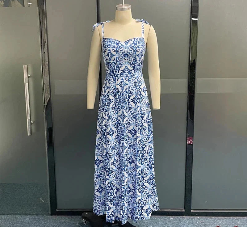 שמלת מקסי בסגנון יווני בעיצוב קשירות בכתפיות ושסע - אתנה