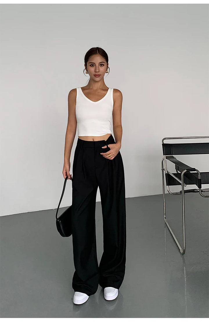 High-waisted tailored pants in a LOOSE design