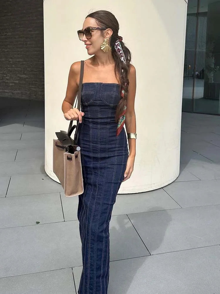 שמלת סטרפלס ג'ינס מקסי צמודה בעיצוב פסים - רוני לי