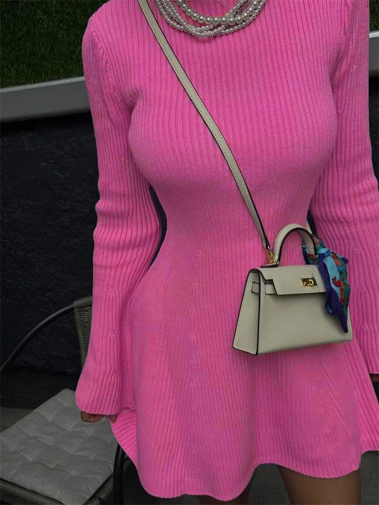 שמלת מיני סרוגה צווארון גולף - יאנה