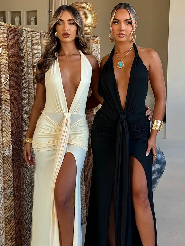 שמלת מקסי בעיצוב מחשוף V עמוק גב פתוח ושסע קדמי בעיטור שובלים וכיווצים - וונדה