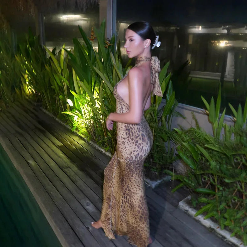 שמלת מקסי מנומרת בעיצוב אסימטרי קשירה בצוואר - רוקסי