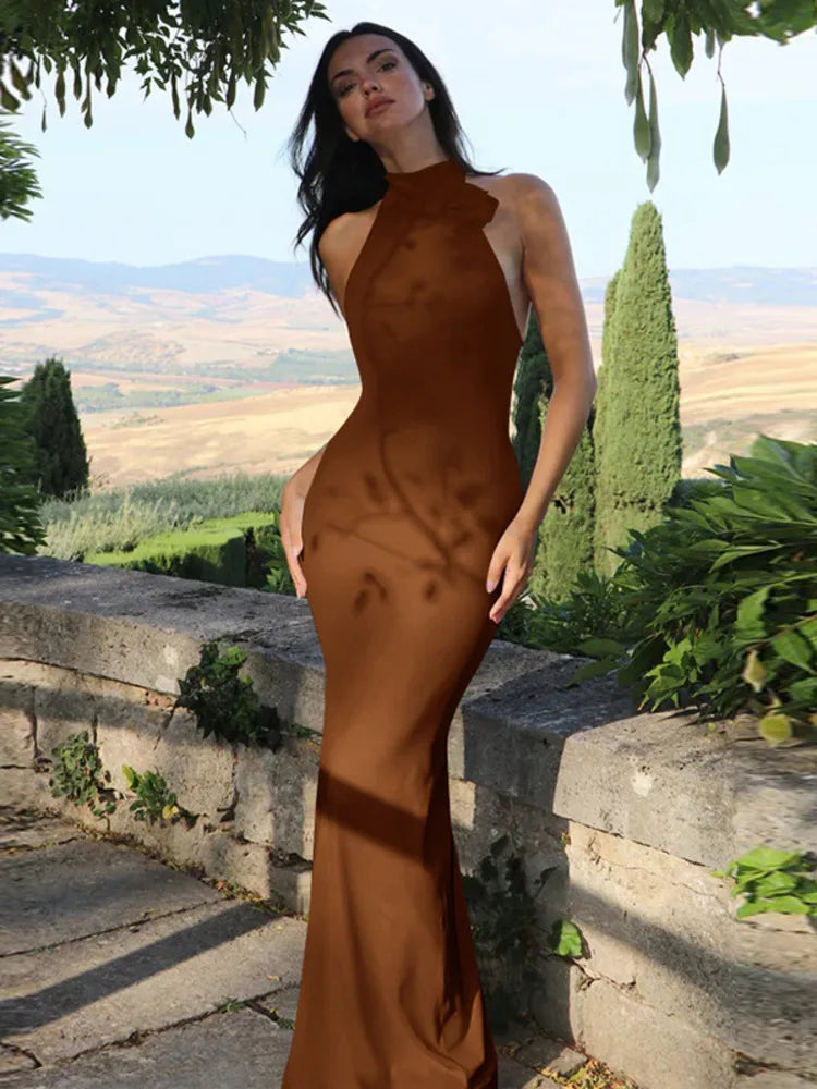 שמלת מקסי קולר סרוגה בעיטור פרח גב פתוח - Amalia