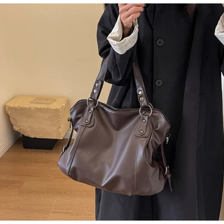 Retro design faux leather bag