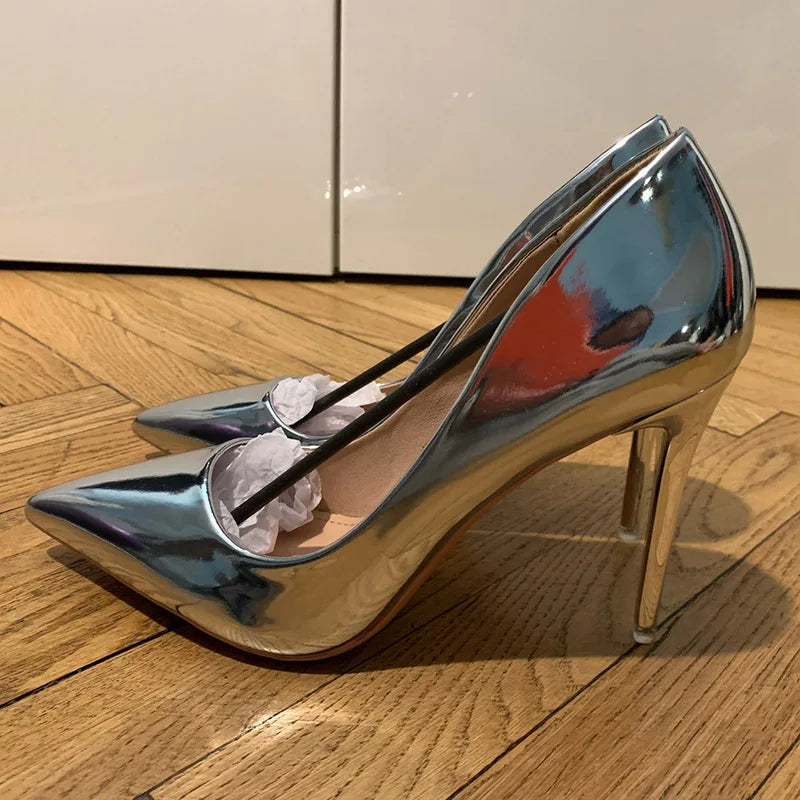 נעלי עקב מבריקות במגוון גבהים - היילי