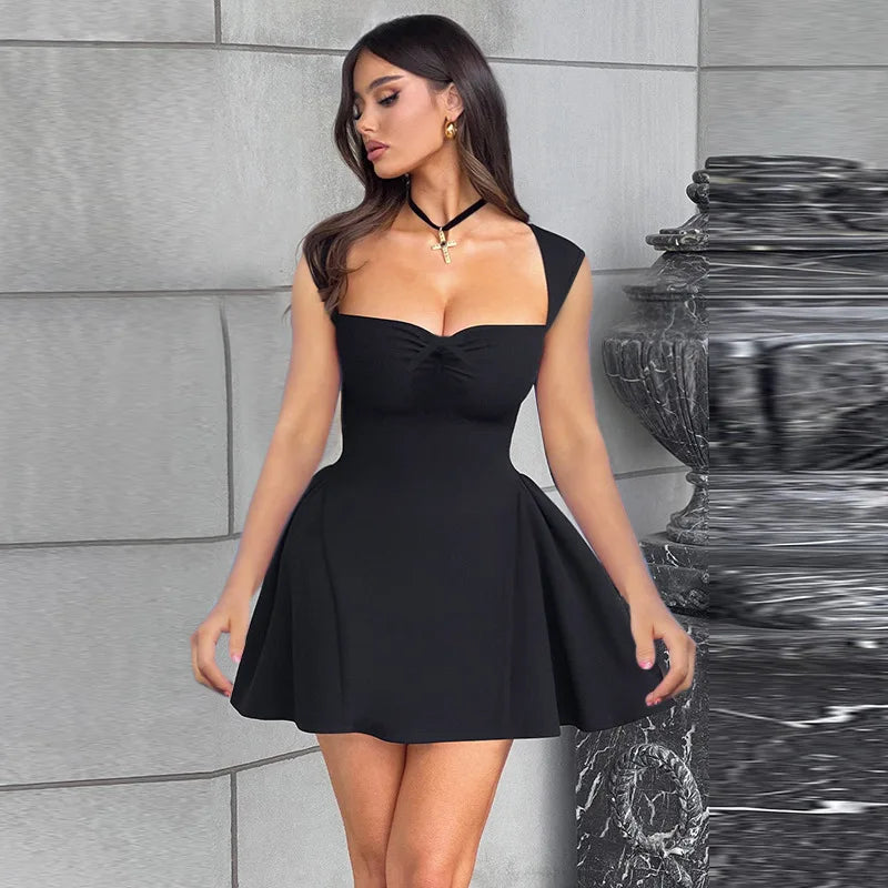 שמלת מיני בגזרת A בסגנון בובתי - Ellis