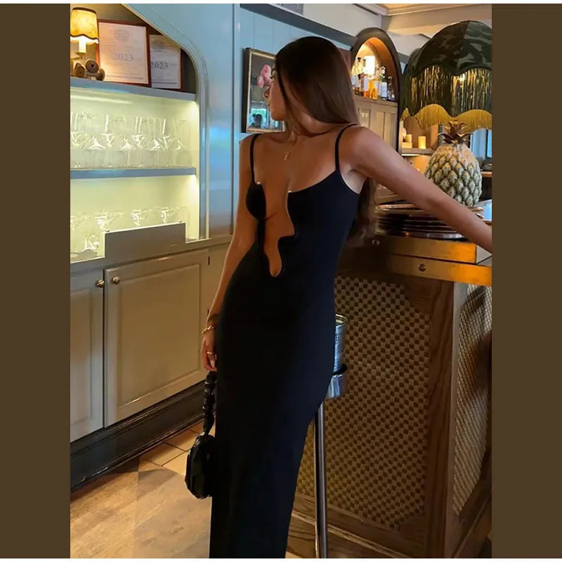 שמלת מקסי חוף מחשוף מעוצב עמוק - אריאל