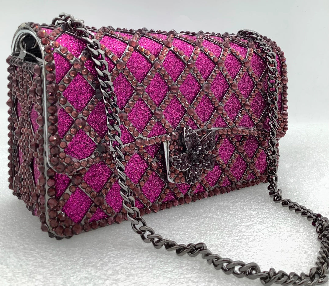 Sequin bag with diamond pattern and flower decoration