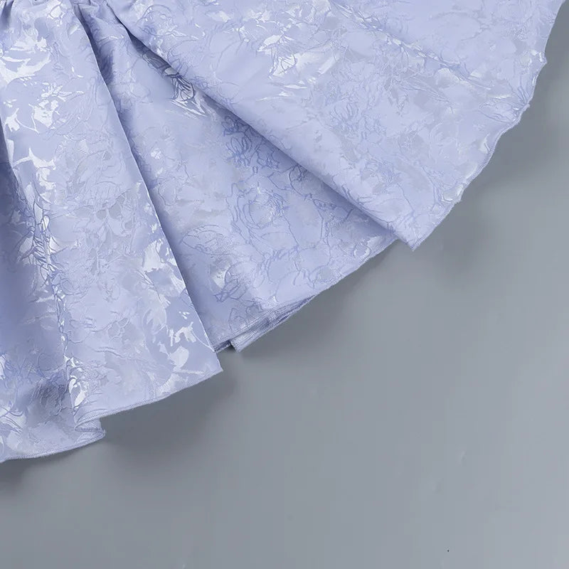 שמלת מיני בגזרת A בעיצוב רקמת איורי פרחים קשירה בצוואר - אל אריה