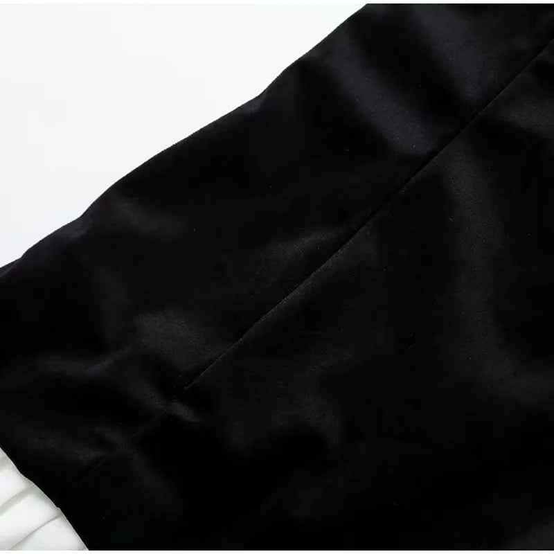 שמלת מיני קטיפה סטרפלס בעיצוב חצאית קיפולים - Evie