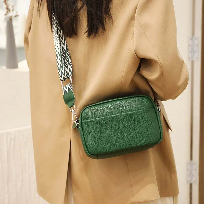 Leather bag with special strap design