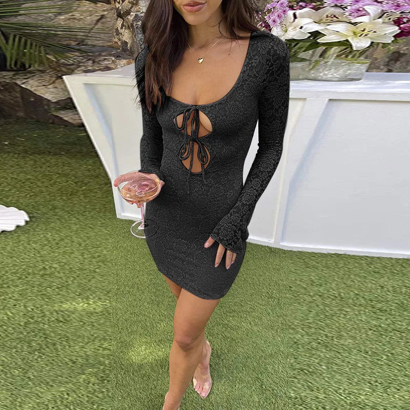 שמלת מיני תחרה בעיטור קשירות - לוריאל