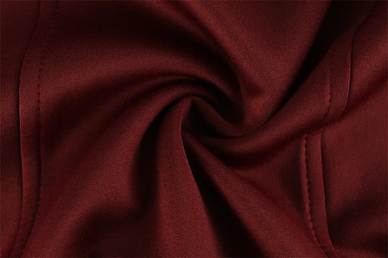 שמלת מיני גולף מחויטת בעיצוב רשת - יילין