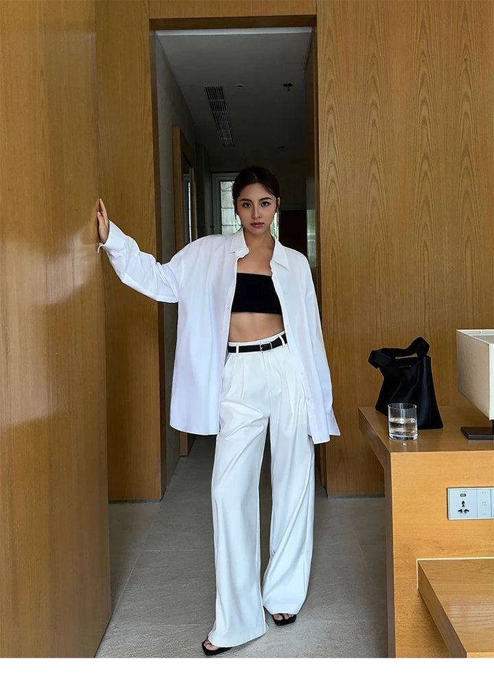 High-waisted tailored pants in a LOOSE design