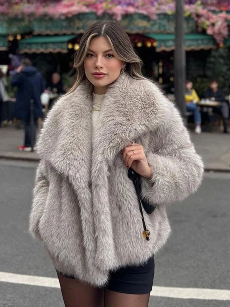 מעיל פרווה - רירי