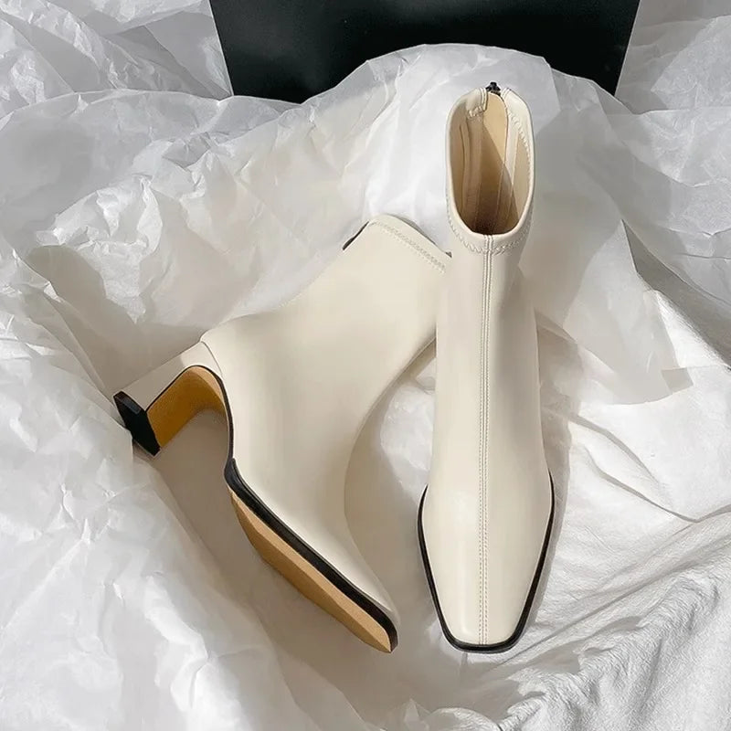 מגפי עקב דמוי עור -מיי