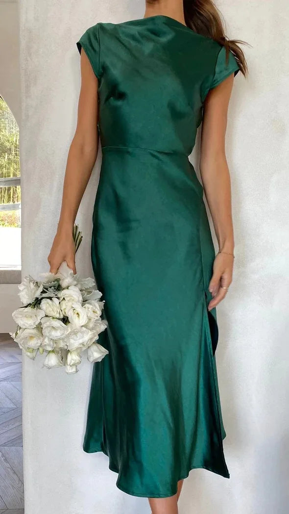 שמלת מידי סאטן בעיצוב שסע וגב פתוח - שריי