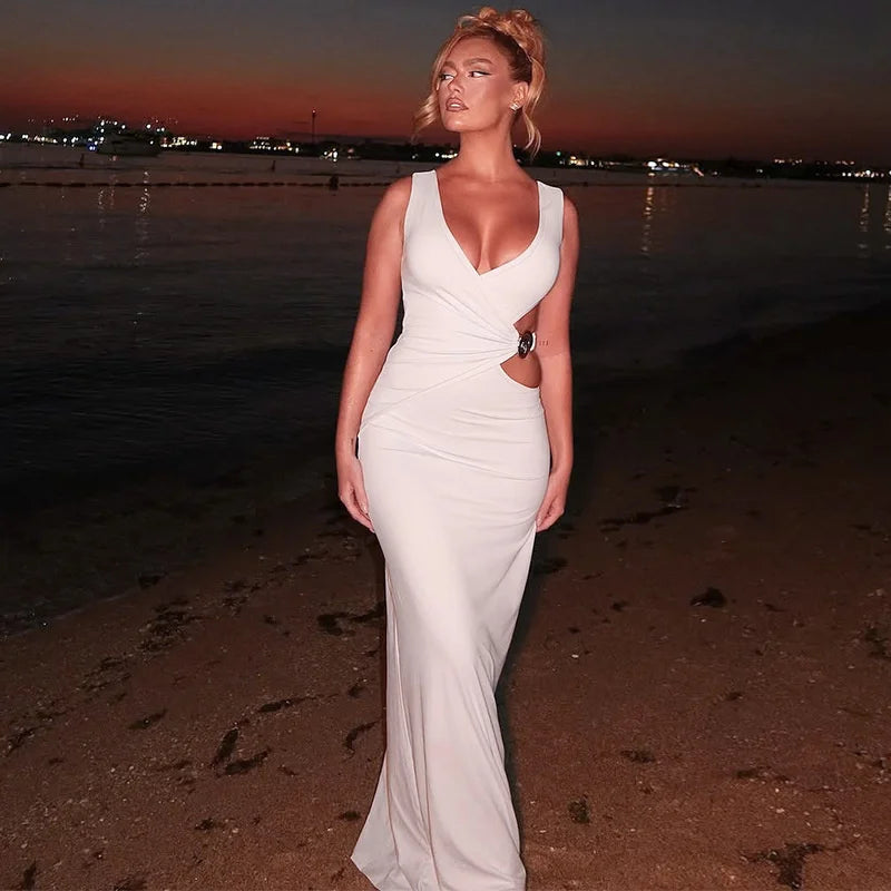 שמלת מקסי בעיצוב פתח בעיטור אבזם - ג'ני