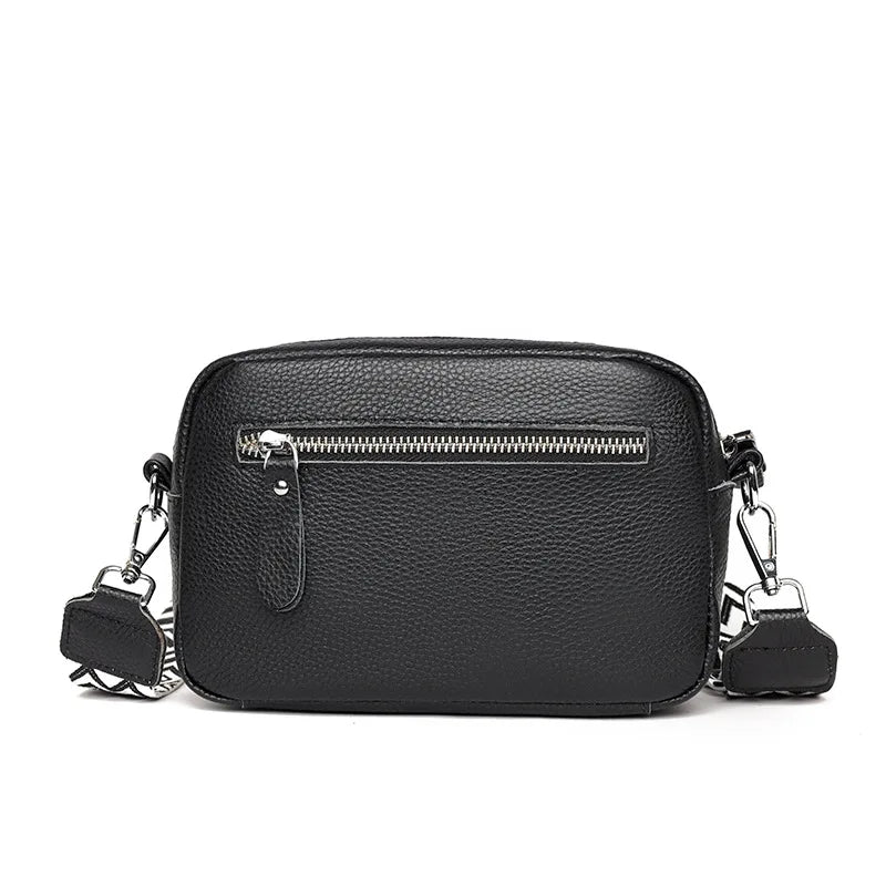 Leather bag with special strap design