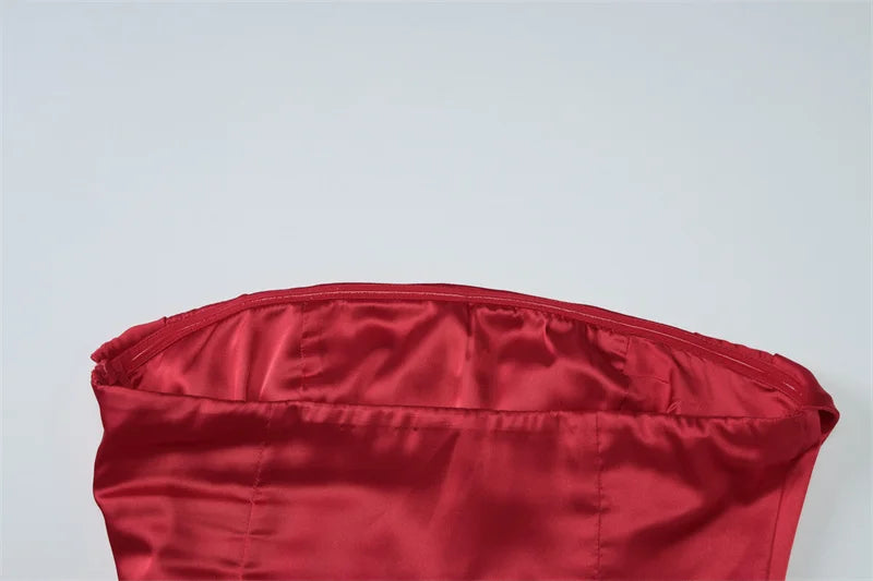 שמלת מקסי סטרפלס בעיצוב קיפולים - נסיה