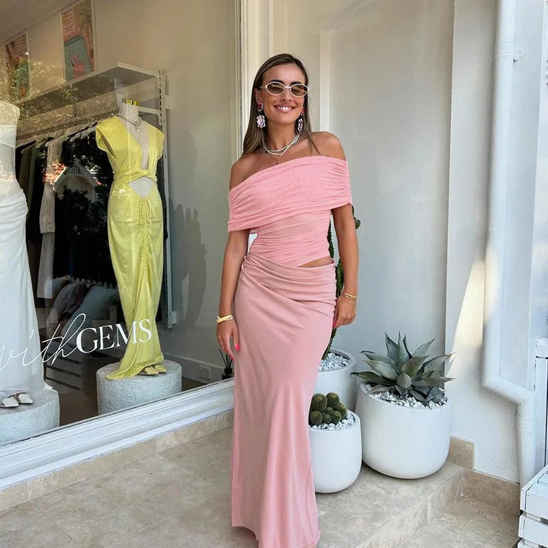 שמלת מקסי כיווצים בעיצוב רשת וכתפיים חשופות - קשת