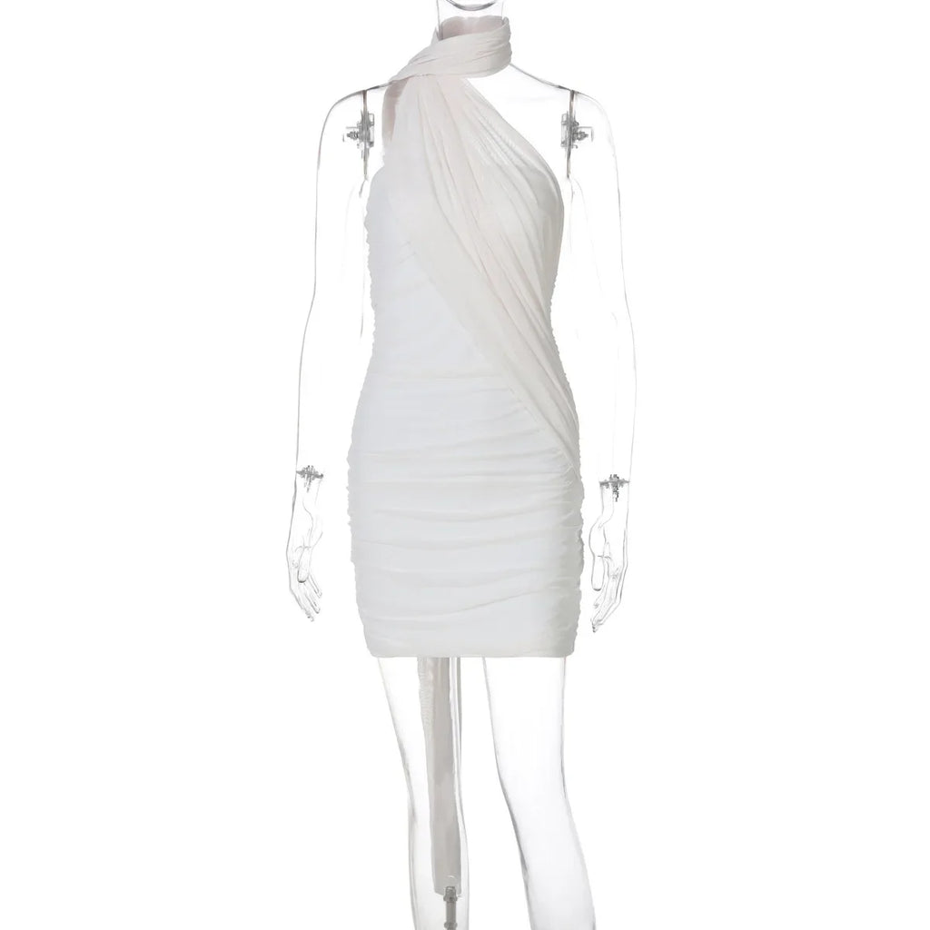 שמלת מיני בעיצוב קיפולים בעיטור צעיף - קאלה