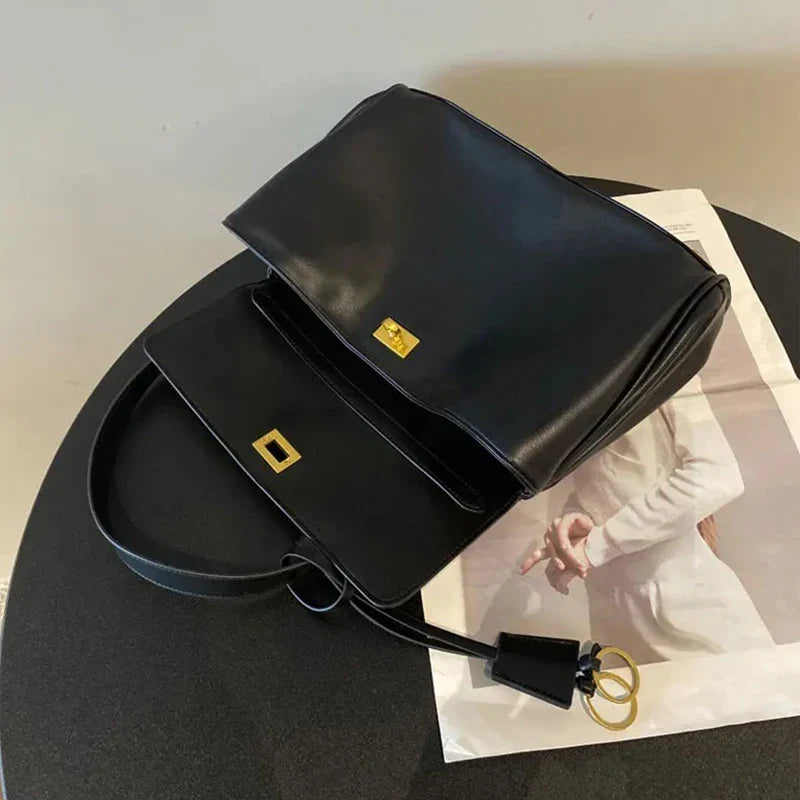 Leather bag with luxury design