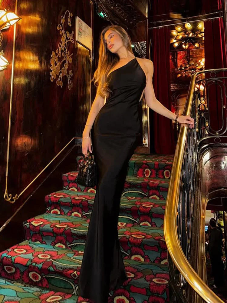 שמלת מקסי סאטן גב חשוף בעיטור תחרה כתפייה אחת - Dakota