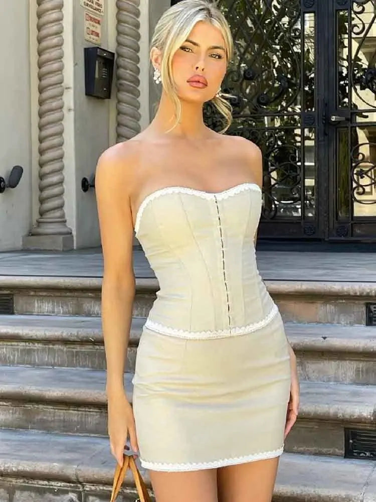 סט שני חלקים מחוך סטרפלס סגירת סיכות וחצאית מיני צמודה - Belen