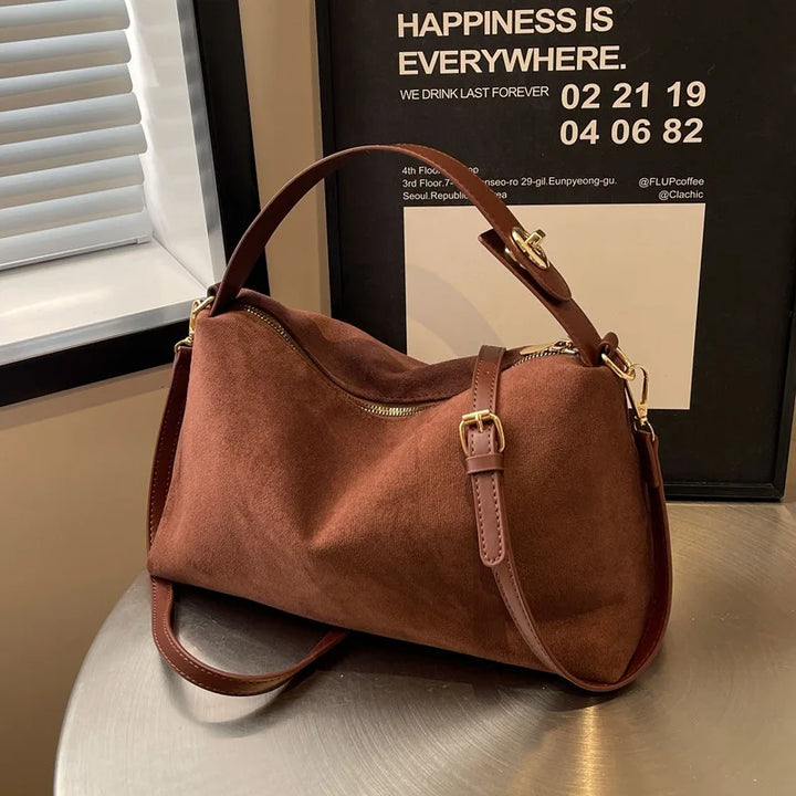 Suede bag with classic design