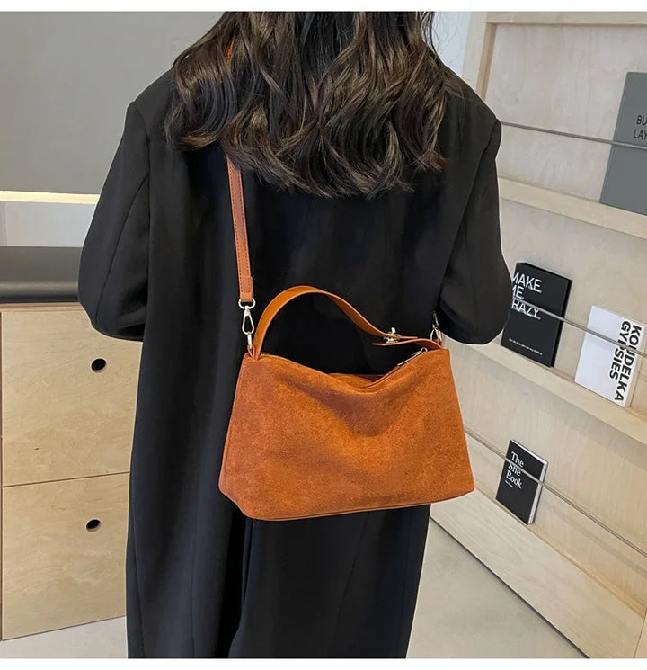 Suede bag with classic design