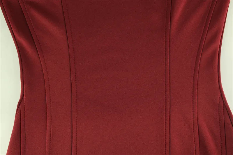 שמלת מיני גולף מחויטת בעיצוב רשת - יילין