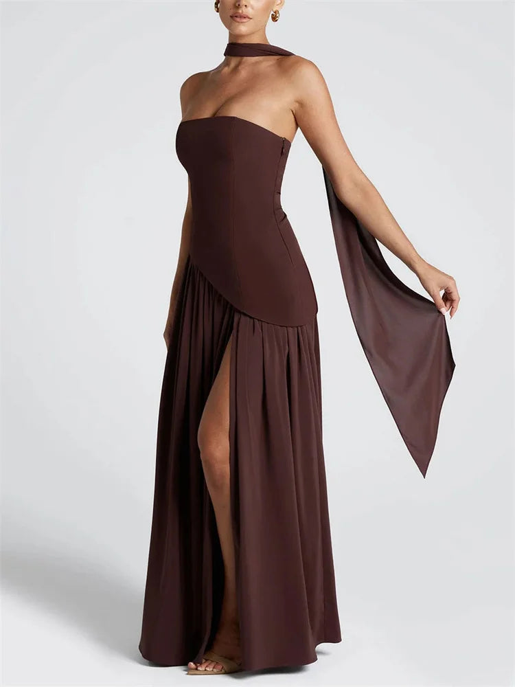 שמלת מקסי סטרפלס קשירה בגב בעיצוב חצאית שיפון בעיטור שסע וצעיף תואם - Zora