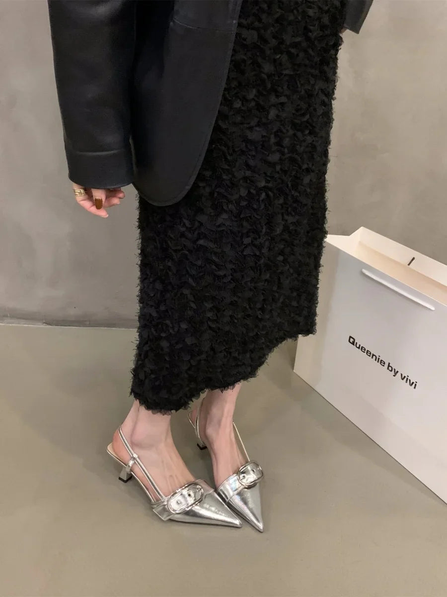 נעלי עקב שפיץ דמוי עור בעיטור חגורת אבזם - פנלופה