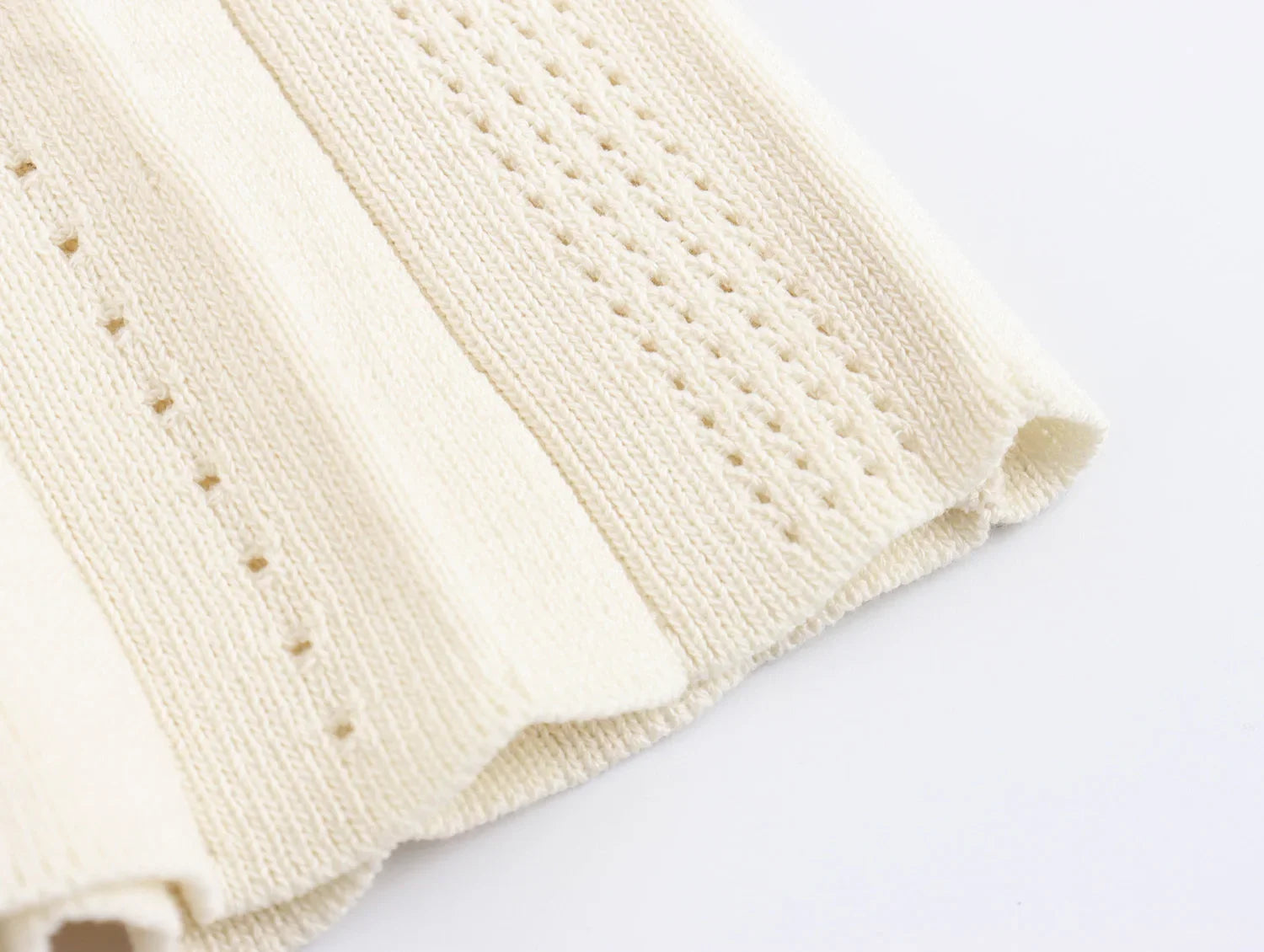 שמלת מידי סרוגה בעיצוב וינטג' צרפתי - מימי