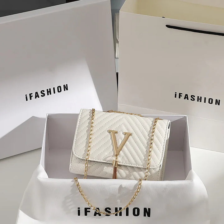 Faux leather bag with luxury design