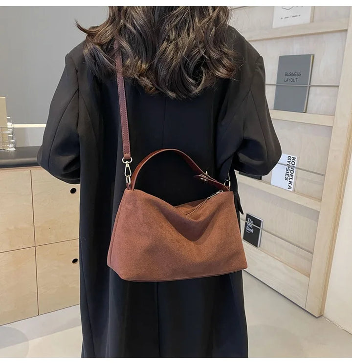 Suede bag with classic design