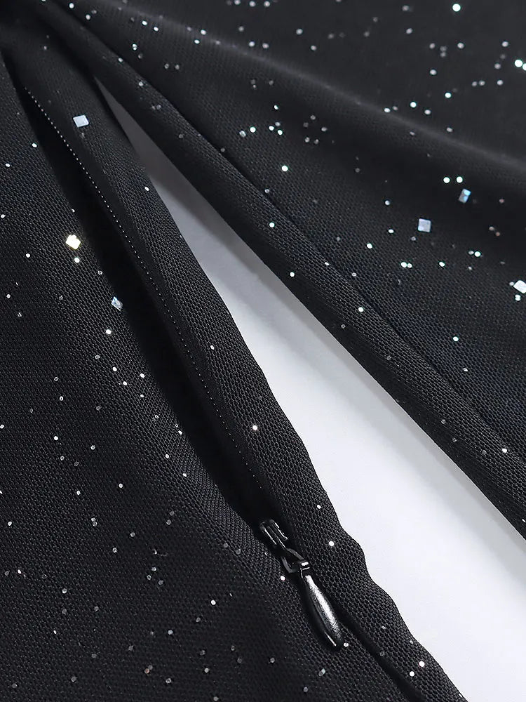 שמלת מיני נצנצים בעיצוב כתפיים חשופות ושרוולי רשת - Barbara