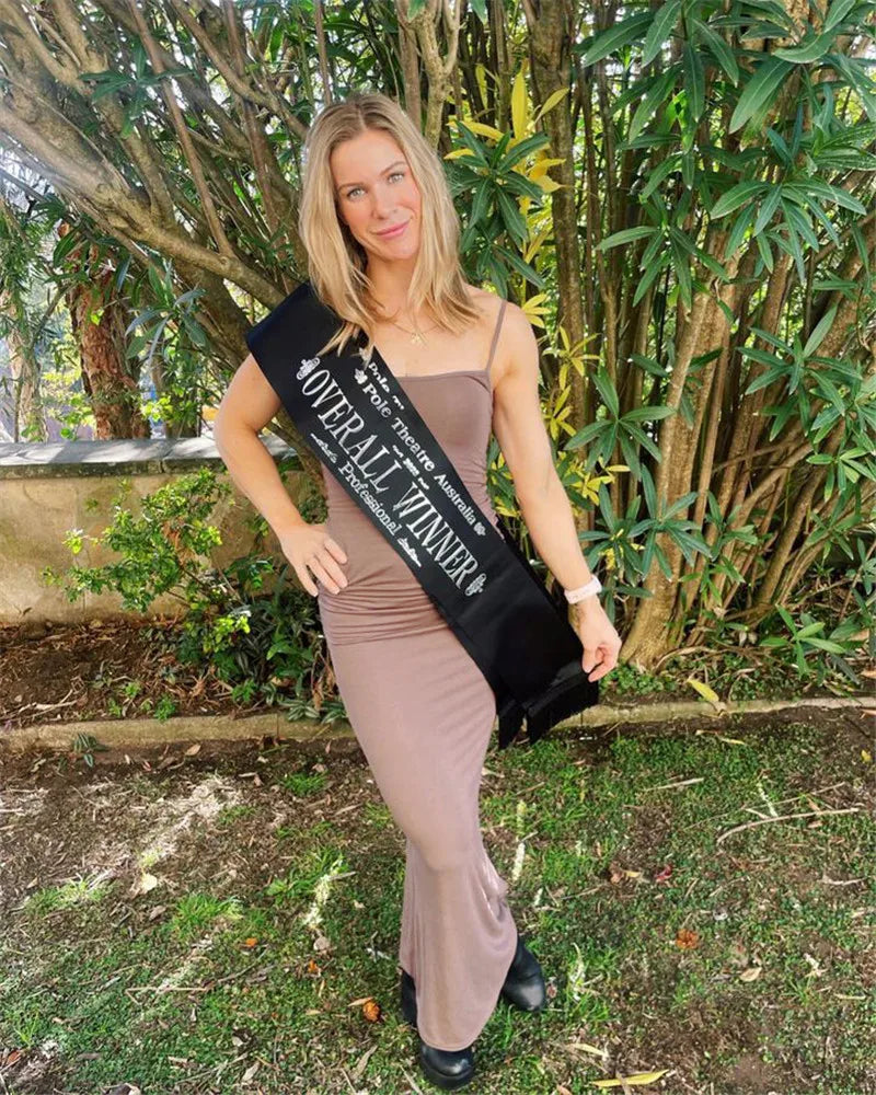 שמלת מקסי צמודה בד מחטב - ג'ורדי