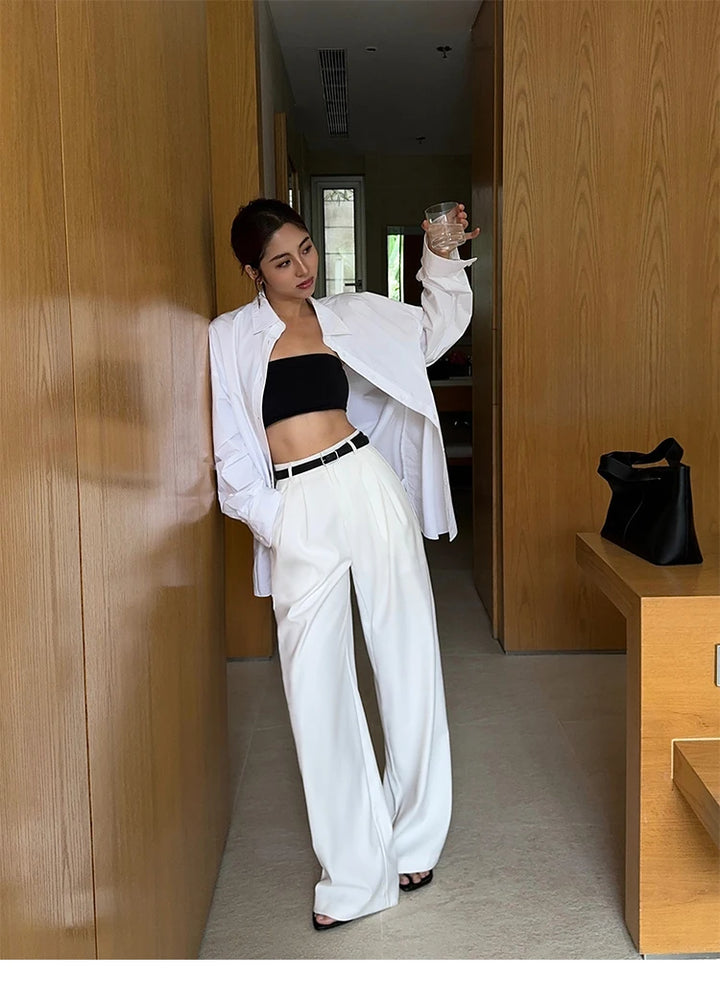 High-waisted tailored pants in a LOOSE design