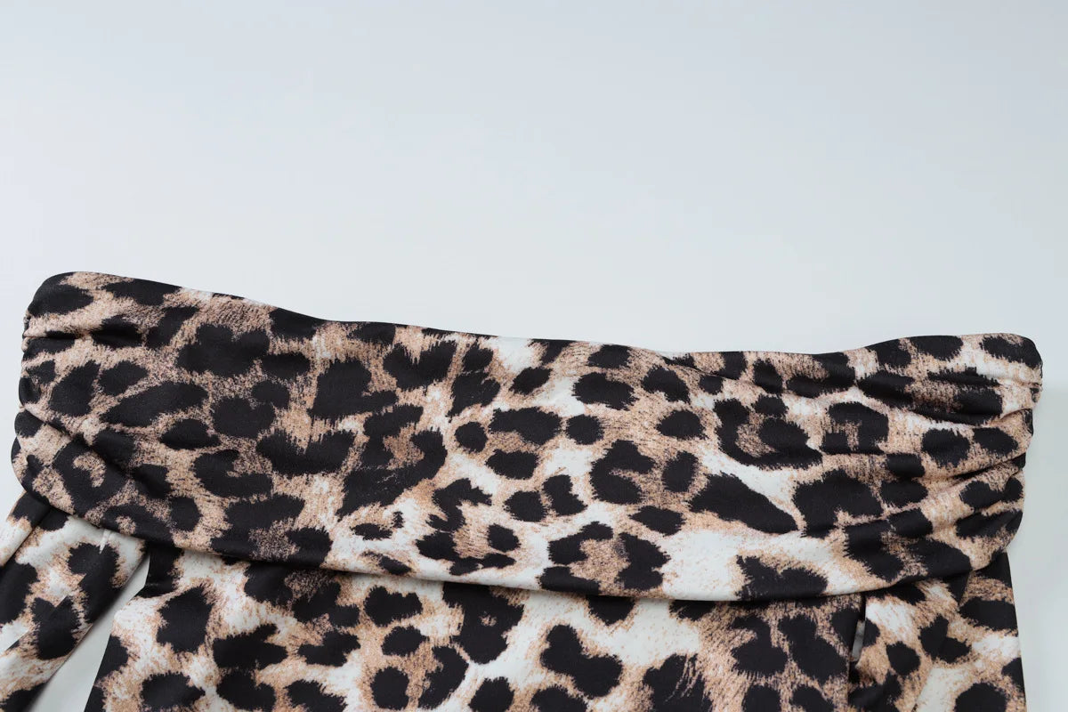 שמלת מיני בגזרת A כתפיים חשופות - האריסון