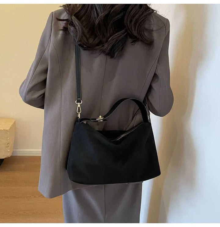 Suede bag with classic design
